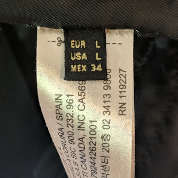 Massimo Dutti Black Jacket with quilted lining - Picture 3 of 4